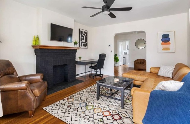 Updated Grandview Home Near Downtown
