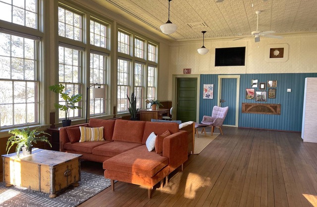 Updated historic schoolhouse, close to hiking and shopping