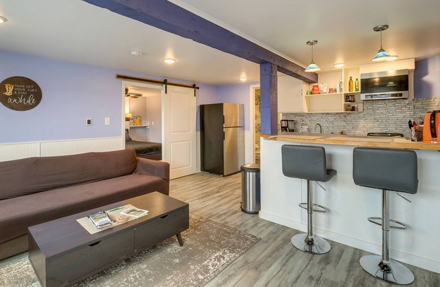 Updated Ketchikan Condo < 1 Mi to Downtown!