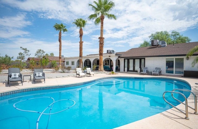 Updated, very private, very large, luxurious oasis