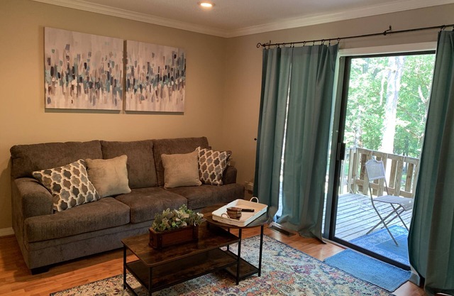 Updated walk-in condo, only steps from the community pool