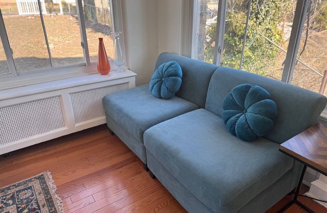 Upper Darby 4-bedroom home near Philly. Perfect for families.