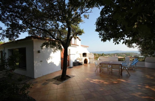 Upper floor of Villa Carlotta - La Conia, CANNIGIONE