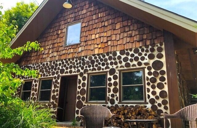 Upper Hamlin Lake Cabin
