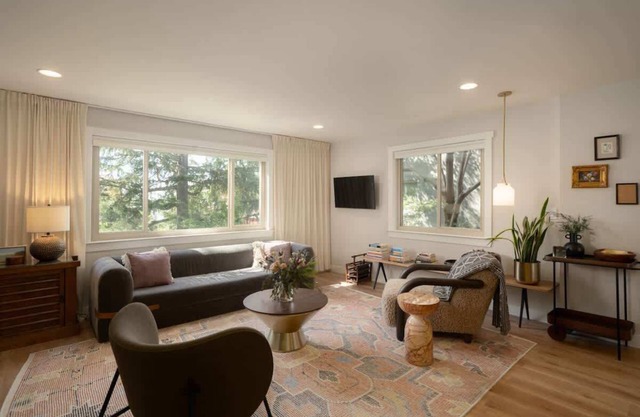 1BR with Japanese Garden View