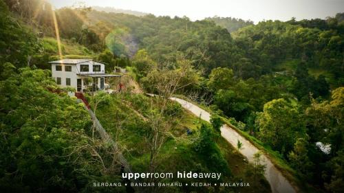 Upper Room Hideaway