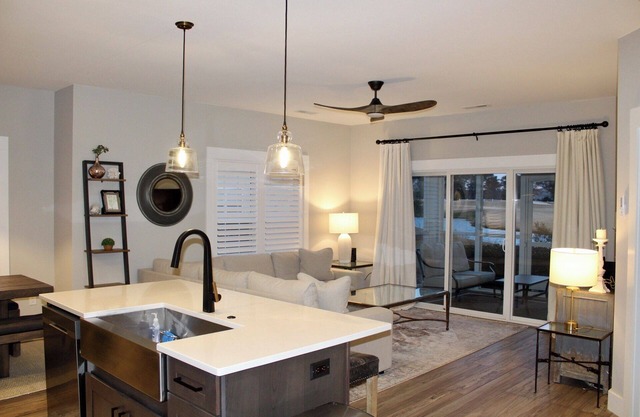 Upscale 2-bedroom, 2 bath condo, lower corner unit on the golf course