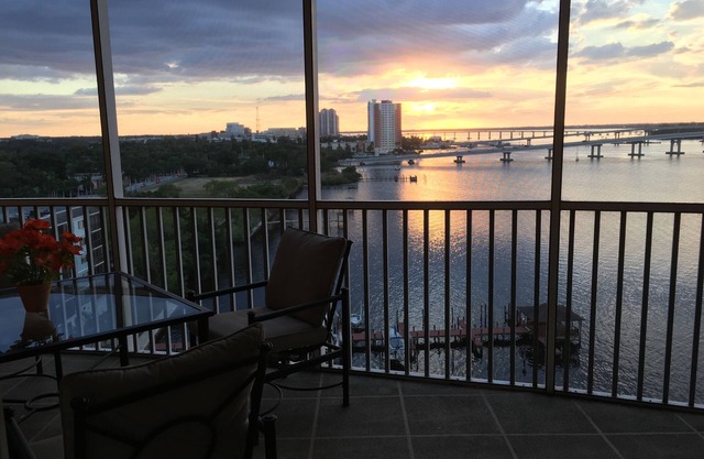 Exclusivo piso 9 Agua-3 Frente Br Condo En el centro de Fort Myers
