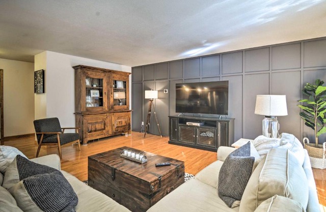 Upscale Family Cottage Less Than 1 Mi to Higgins Lake