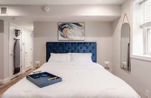 Upscale Modern Studio Hotel Vibes with Home Comforts