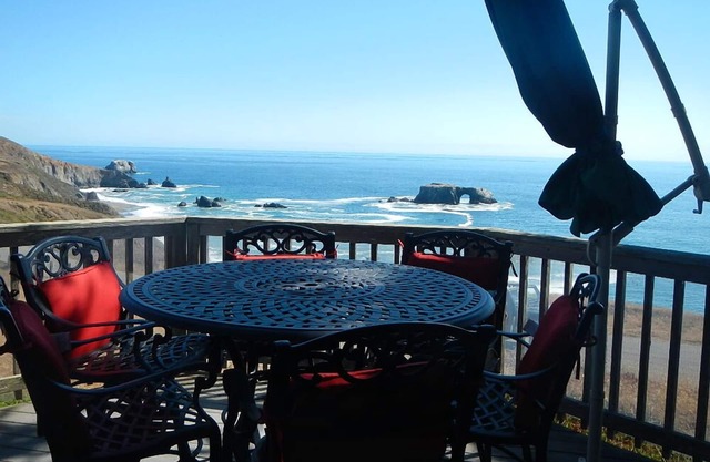 Impresionante, exclusivo, joya frente al mar dentro del parque de playa único (Goat Rock)