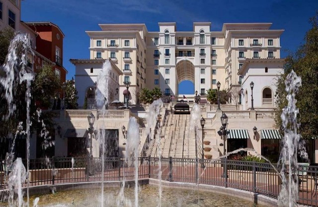 Upscale, Tuscan Styled Resort with Spa-Tennis Courts and 2 Pools