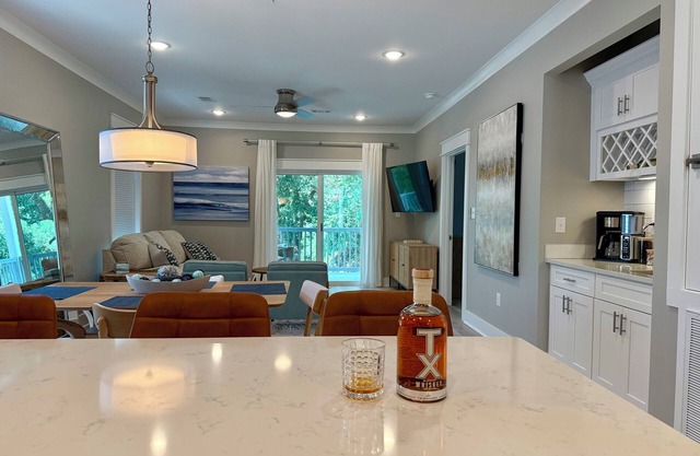 Upstairs Newly Built Condo at Diamondhead Country Club - Walk to the Clubhouse