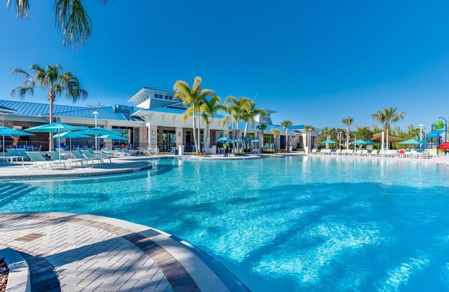 Upstay Family Home w Cinema Pool BBQ Clermont