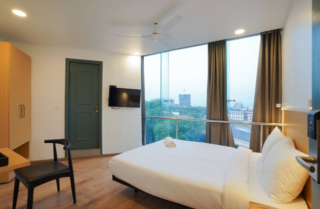 Uptown Hotel