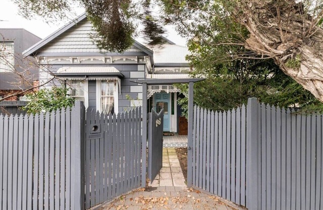 Urban Elegance apartment in Yarraville village