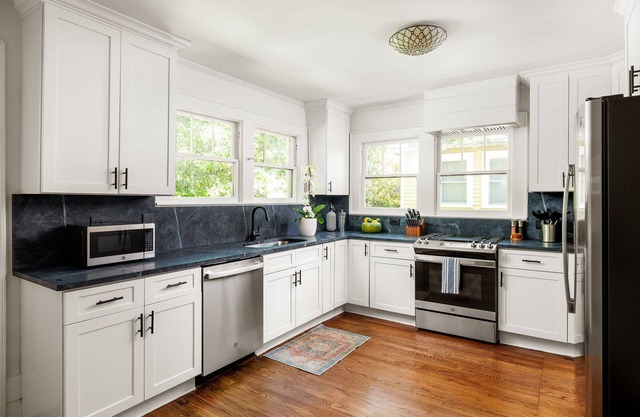 Urban Hideaway by Atlanta Luxury Rentals
