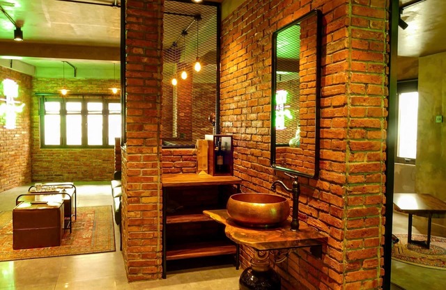 Urban Hotel