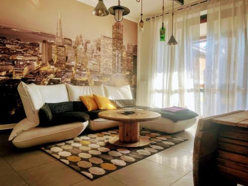 Urban House - un angolo di relax con terrazza in Lombardia