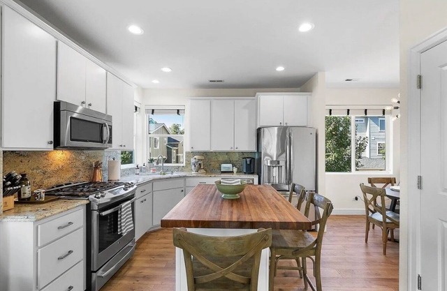 Urban living minutes from Downtown Spokane! Stunning river views