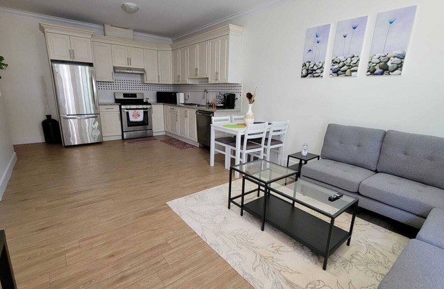 Urban Retreat Unwind and Enjoy in this beautiful space