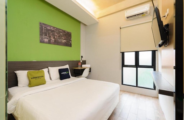 Urbanview Caverna Gandaria by RedDoorz