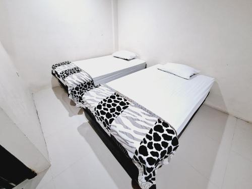 Urbanview Hotel Ling near Jawa Timur Park 2
