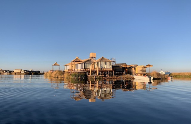 Uros Titicaca Lodge