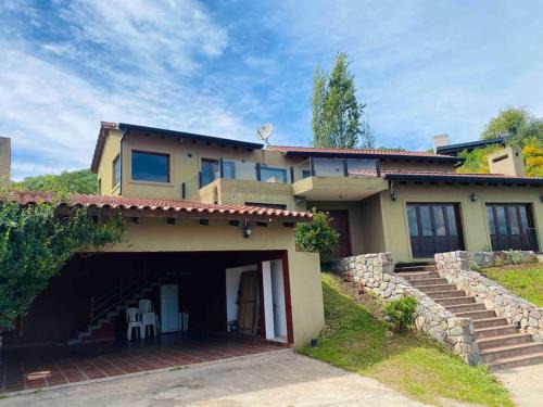 Urqunapi - Casa en un hermoso barrio privado de la capital Jujeña