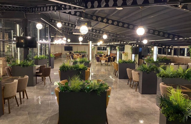 Yucel Hotel