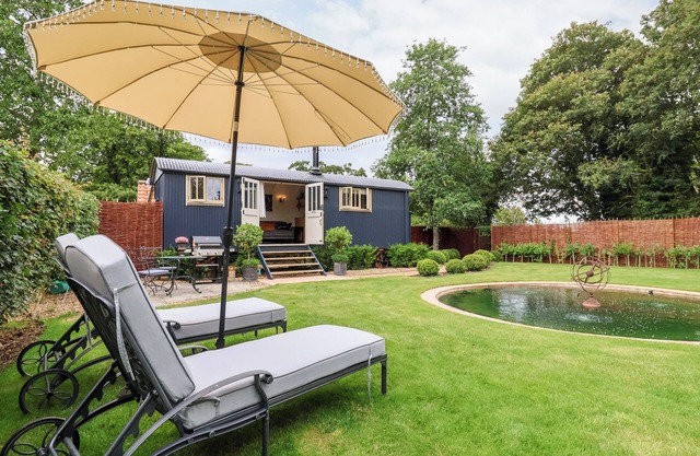 UTOPIA, pet friendly, luxury holiday cottage in Harleston