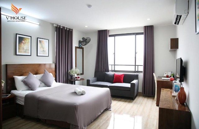 V House 6 Serviced Apartment