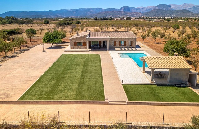 Moderna Villa para 8 con gran piscina privada y ping pong, Binissalem, Mallorca