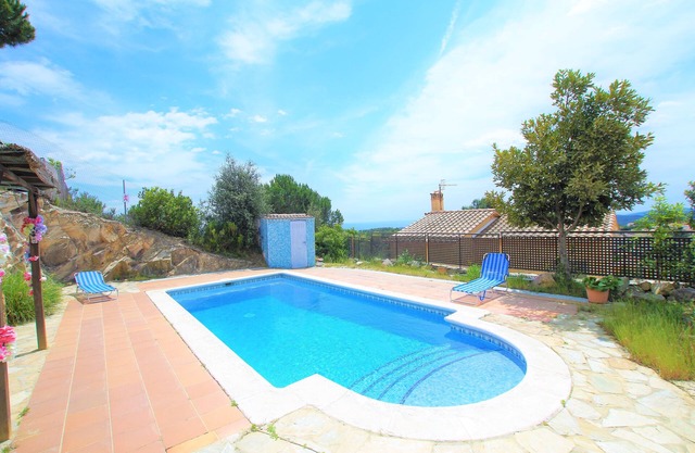 V&V Lloret-Villa Galaxia: preciosa casa 6 personas con piscina en zona tranquila