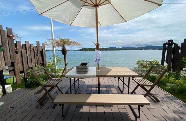 V1 The sea is in front of you A container house / Kamiamakusa Kumamoto