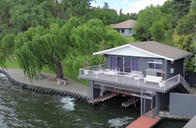 Vaal River Boathouse Bungalow