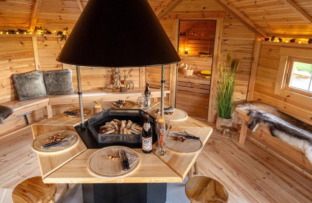 Vacation apartment Lina on the first floor with garden and barbecue facilities