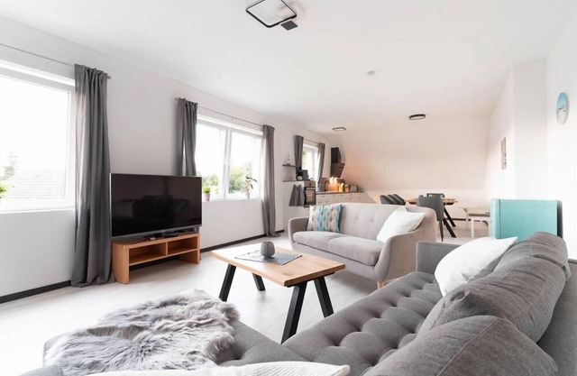 Vacation apartment/apartment for 6 guests with 140m² in Südbrookmerland (164202)