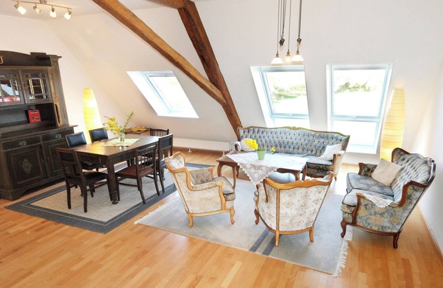 Vacation apartment (90sqm) on the second floor