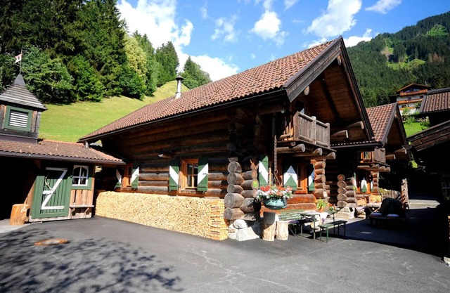 Vacation apartment/apartment for 7 guests with 90m² in Mayrhofen (269207)
