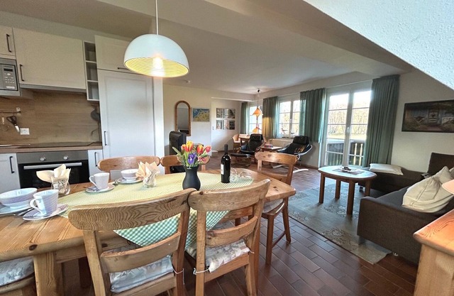 Vacation apartment/apartment for 6 guests with 75m² in Prerow (272177)