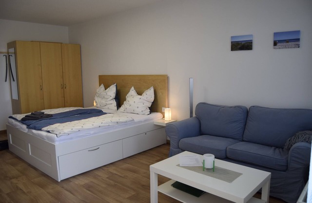 Vacation apartment/apartment for 2 guests with 30m² in Holm (145801)