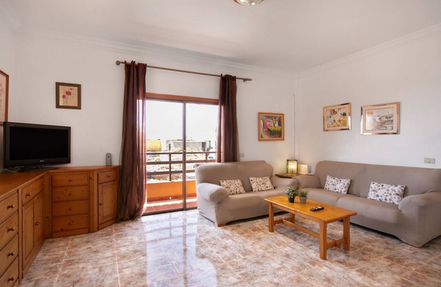 Apartamento de vacaciones 'Casa Manuni' con terraza privada, balcón y Wi-Fi