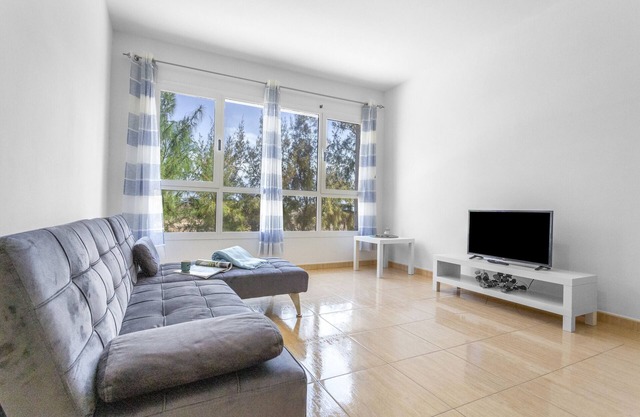 Apartamento de vacaciones 'Somar' con vistas a la montaña, terraza privada y Wi-Fi
