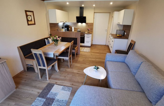 Vacation apartment Kaiserburg - Pension & vacation apartment Sonnleiten