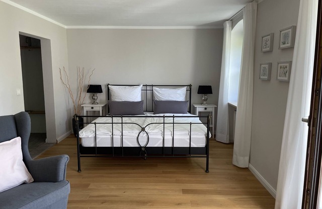 Vacaciones en el Altmühltal en Riedenburg, apartamento de vacaciones en el edificio histórico de la escuela
