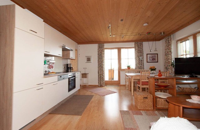 Vacation apartment with south-facing balcony