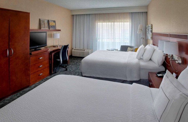 Vacation At Its Finest! 4 Pet-Friendly Units, Near F. Gilbert Hills State Forest