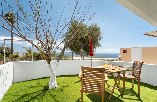 Vacaciones 'Beautiful Sea View and Pool Finca 4' con piscina compartida, terraza privada y Wi-Fi