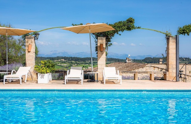 Casa de vacaciones "Sa Rota den Palerm 3" con vistas a la montaña, piscina, Wi-Fi, jardín y terraza
